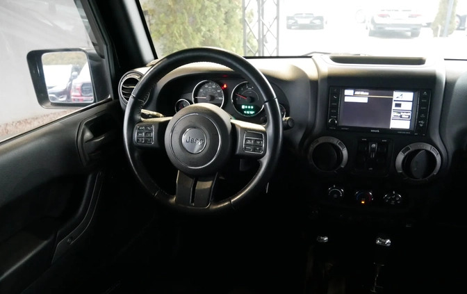 Jeep Wrangler cena 124894 przebieg: 66000, rok produkcji 2015 z Miłakowo małe 529